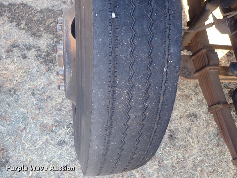 image for item DC3422 1994 Ford F700 Am Tran school bus