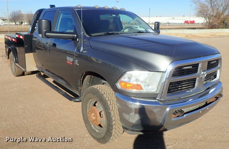 image for item DC3426 2011 Dodge Ram 3500 Crew Cab flatbed pickup truck