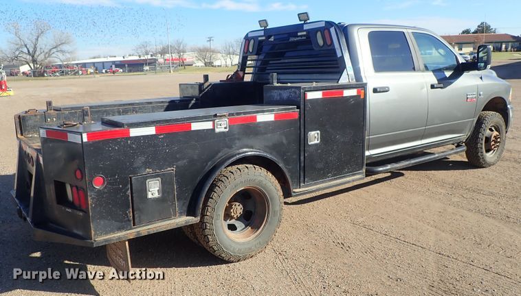 image for item DC3426 2011 Dodge Ram 3500 Crew Cab flatbed pickup truck