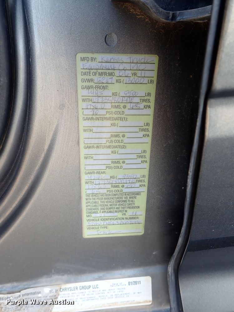 image for item DC3426 2011 Dodge Ram 3500 Crew Cab flatbed pickup truck