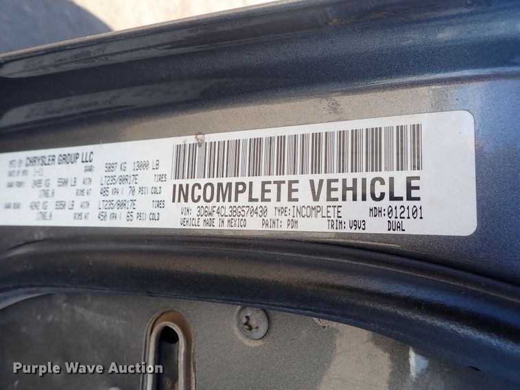 image for item DC3426 2011 Dodge Ram 3500 Crew Cab flatbed pickup truck