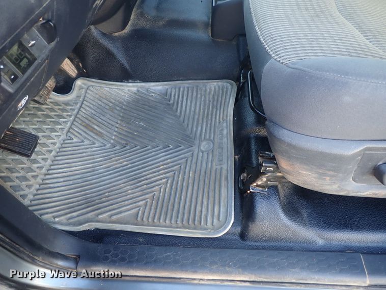 image for item DC3426 2011 Dodge Ram 3500 Crew Cab flatbed pickup truck