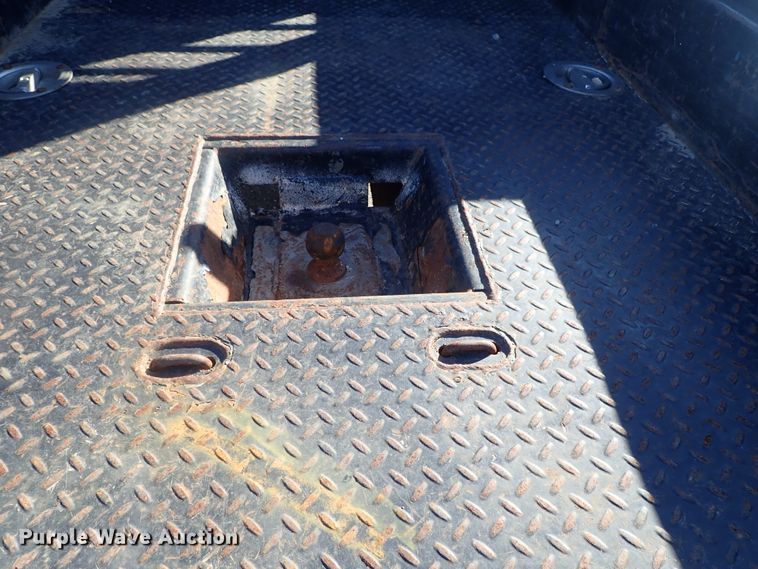 image for item DC3426 2011 Dodge Ram 3500 Crew Cab flatbed pickup truck