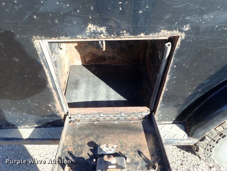 image for item DC3426 2011 Dodge Ram 3500 Crew Cab flatbed pickup truck