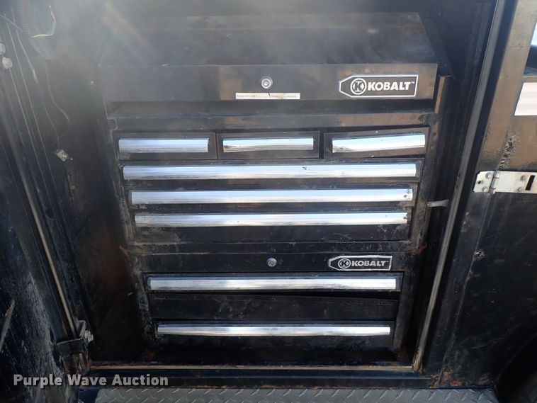 image for item DC3426 2011 Dodge Ram 3500 Crew Cab flatbed pickup truck