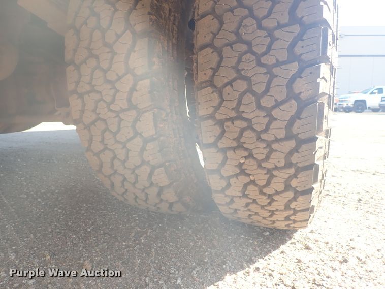 image for item DC3426 2011 Dodge Ram 3500 Crew Cab flatbed pickup truck