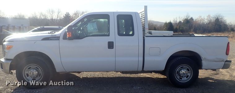 image for item DC3428 2015 Ford F250 Super Duty SuperCab pickup truck
