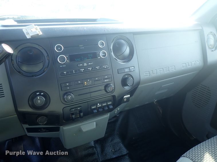 image for item DC3428 2015 Ford F250 Super Duty SuperCab pickup truck