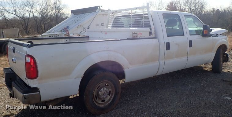 image for item DC3429 2016 Ford F250 Super Duty Crew Cab pickup truck