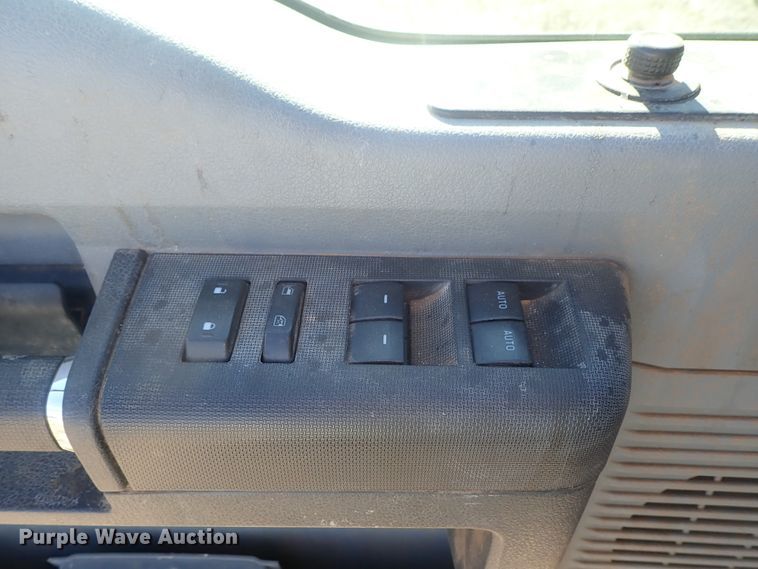 image for item DC3429 2016 Ford F250 Super Duty Crew Cab pickup truck