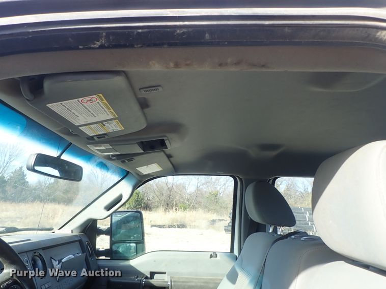 image for item DC3429 2016 Ford F250 Super Duty Crew Cab pickup truck