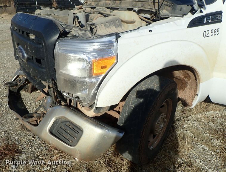 image for item DC3429 2016 Ford F250 Super Duty Crew Cab pickup truck