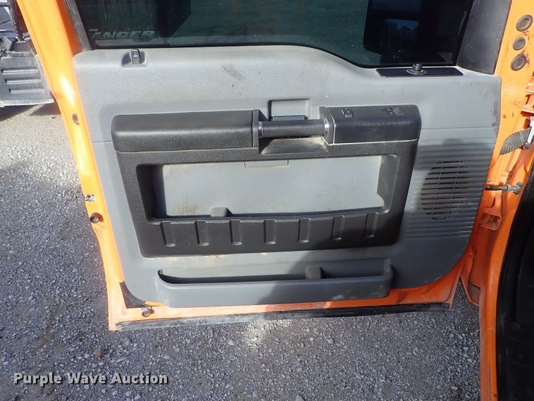 image for item DC3431 2014 Ford F250 Super Duty SuperCab pickup truck