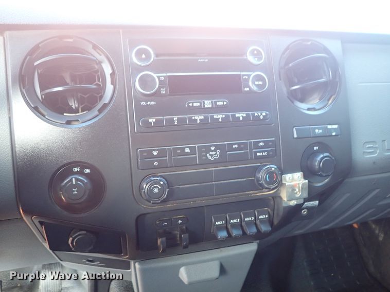 image for item DC3431 2014 Ford F250 Super Duty SuperCab pickup truck