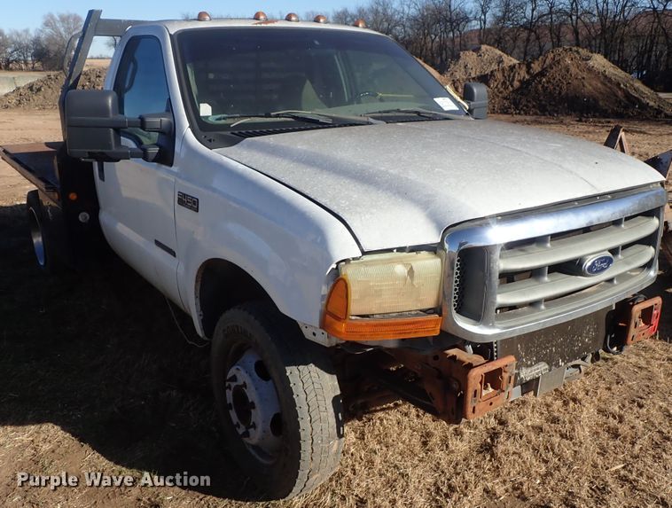image for item DC3437 1999 Ford F450 Super Duty flatbed truck