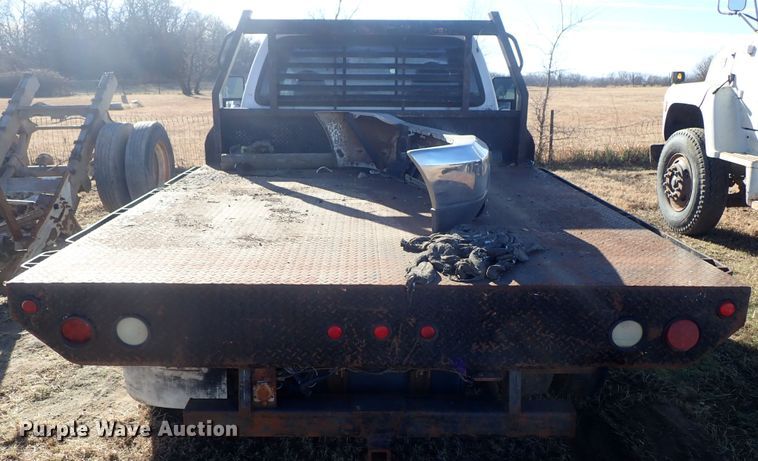 image for item DC3437 1999 Ford F450 Super Duty flatbed truck