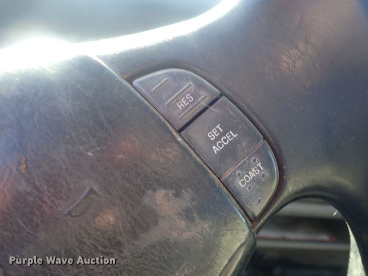 image for item DC3437 1999 Ford F450 Super Duty flatbed truck