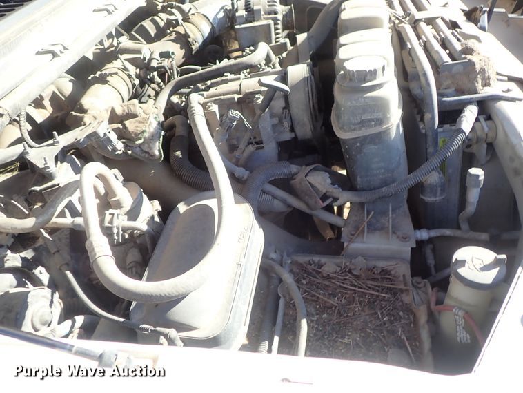 image for item DC3437 1999 Ford F450 Super Duty flatbed truck