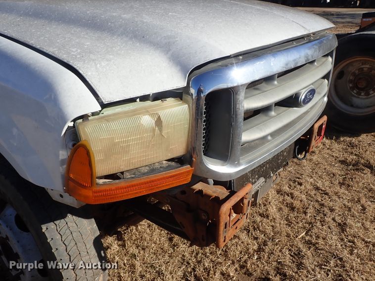 image for item DC3437 1999 Ford F450 Super Duty flatbed truck