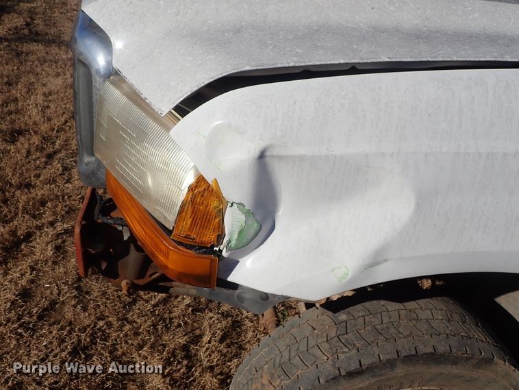 image for item DC3437 1999 Ford F450 Super Duty flatbed truck