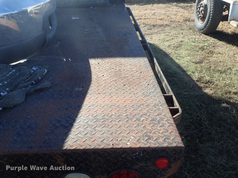 image for item DC3437 1999 Ford F450 Super Duty flatbed truck