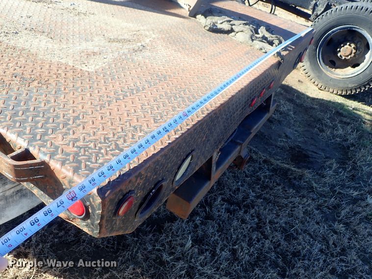 image for item DC3437 1999 Ford F450 Super Duty flatbed truck