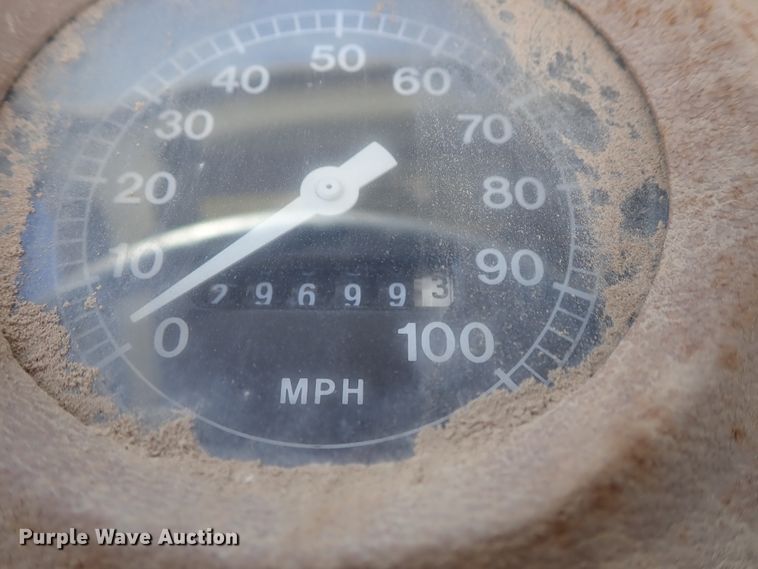 image for item DC3438 1977 Ford LN700 truck cab and chassis