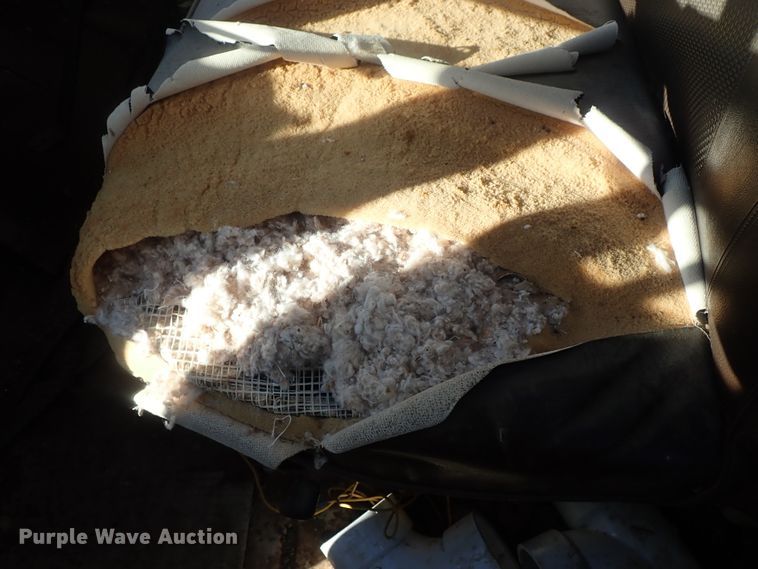 image for item DC3438 1977 Ford LN700 truck cab and chassis