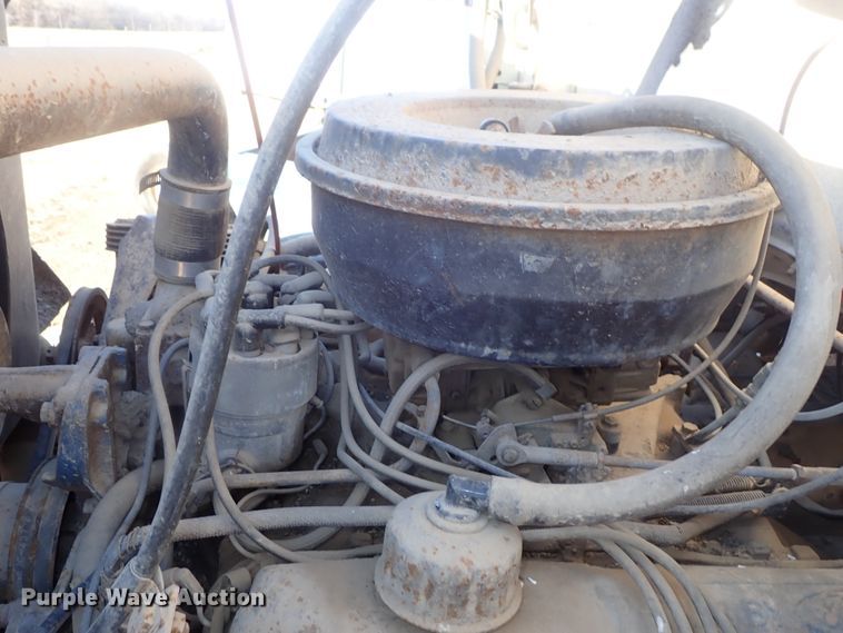 image for item DC3438 1977 Ford LN700 truck cab and chassis