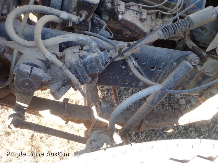 image for item DC3438 1977 Ford LN700 truck cab and chassis