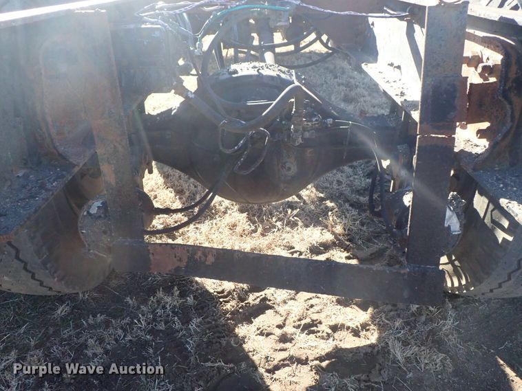 image for item DC3438 1977 Ford LN700 truck cab and chassis