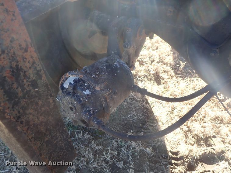 image for item DC3438 1977 Ford LN700 truck cab and chassis