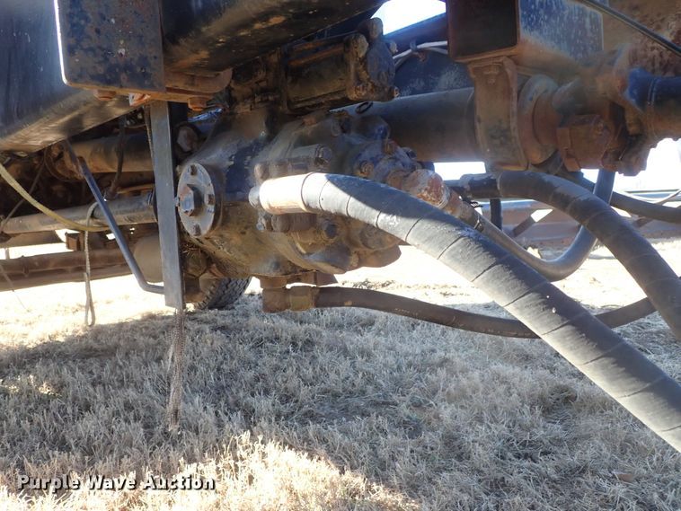 image for item DC3438 1977 Ford LN700 truck cab and chassis