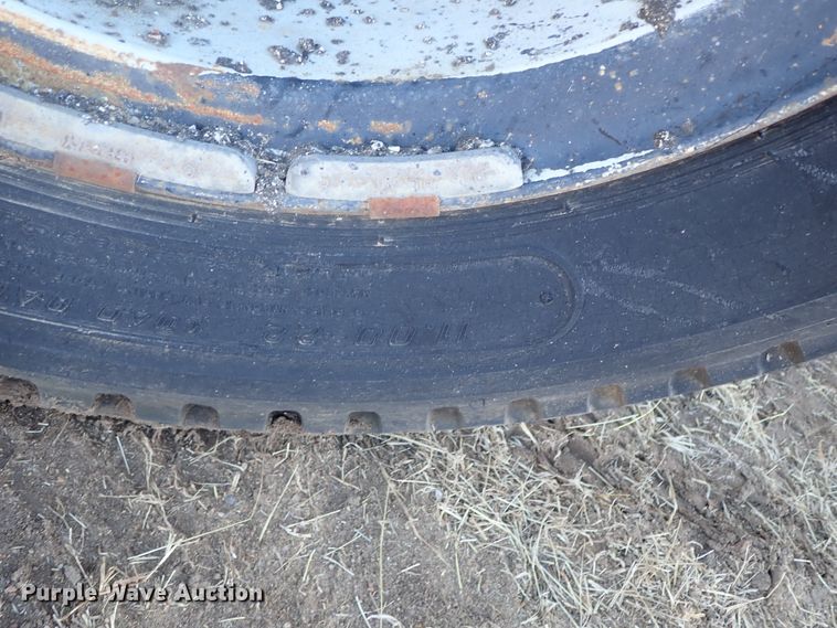 image for item DC3438 1977 Ford LN700 truck cab and chassis