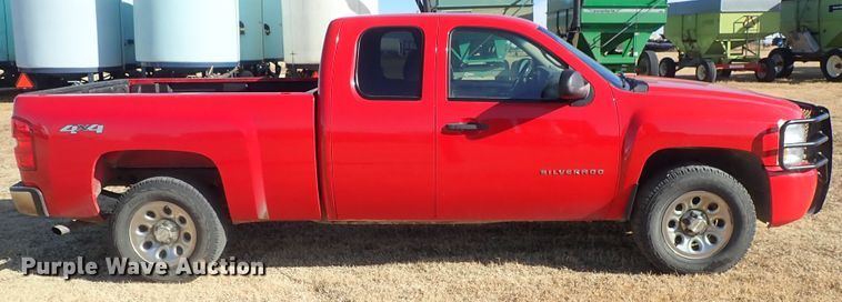 image for item DC3481 2011 Chevrolet Silverado 1500 Ext. Cab pickup truck