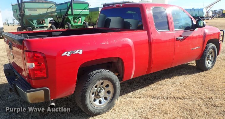 image for item DC3481 2011 Chevrolet Silverado 1500 Ext. Cab pickup truck