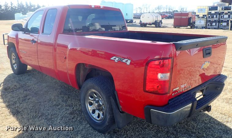 image for item DC3481 2011 Chevrolet Silverado 1500 Ext. Cab pickup truck