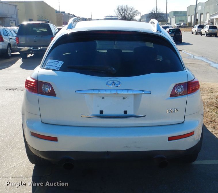 image for item DE4069 2004 Infiniti FX35 SUV
