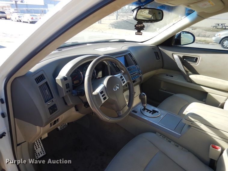 image for item DE4069 2004 Infiniti FX35 SUV