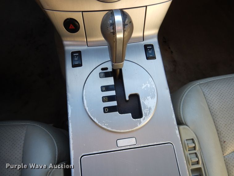 image for item DE4069 2004 Infiniti FX35 SUV