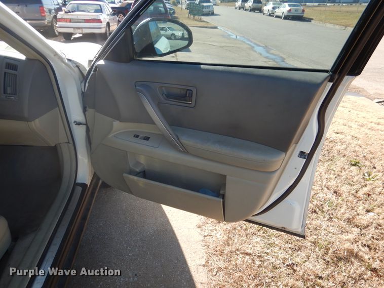 image for item DE4069 2004 Infiniti FX35 SUV