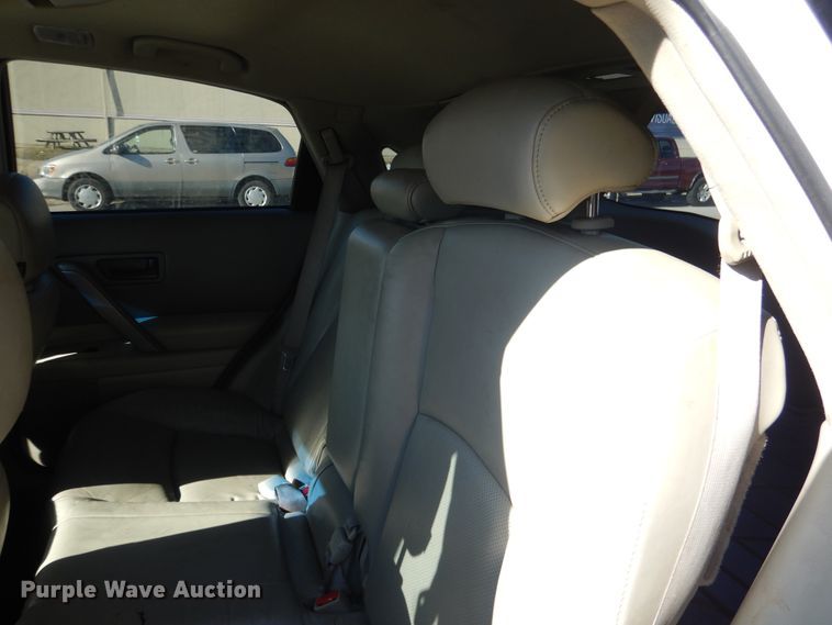 image for item DE4069 2004 Infiniti FX35 SUV