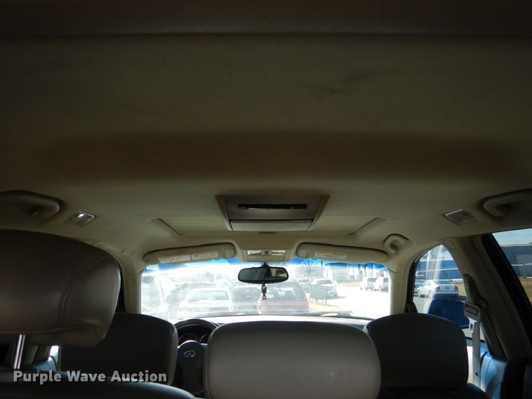image for item DE4069 2004 Infiniti FX35 SUV
