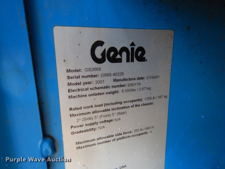 image for item DE4075 2001 Genie GS-2668RT scissor lift