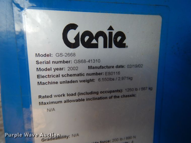 image for item DE4077 2002 Genie GS-2668RT scissor lift