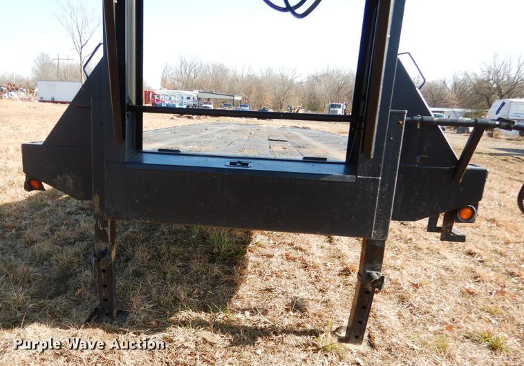 image for item DE4078 2016 Top Hat equipment trailer