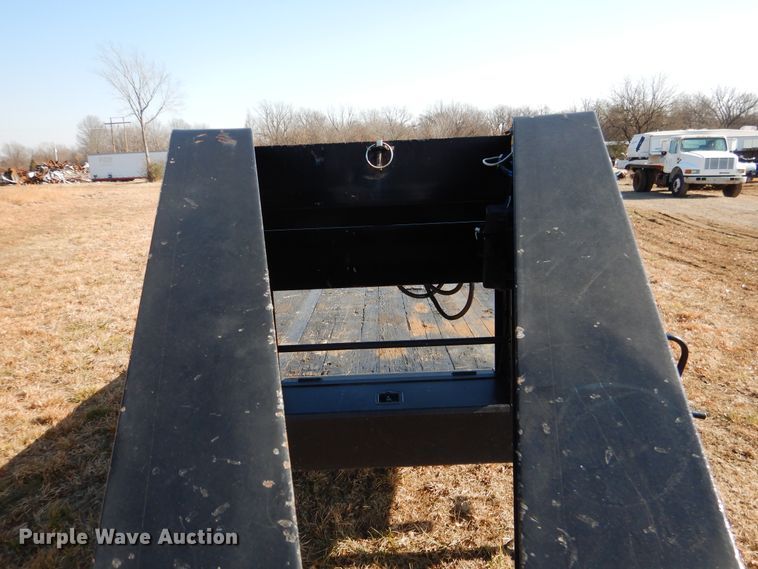 image for item DE4078 2016 Top Hat equipment trailer