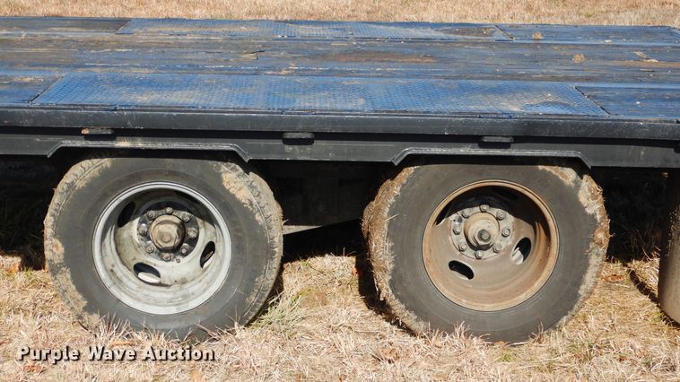 image for item DE4078 2016 Top Hat equipment trailer