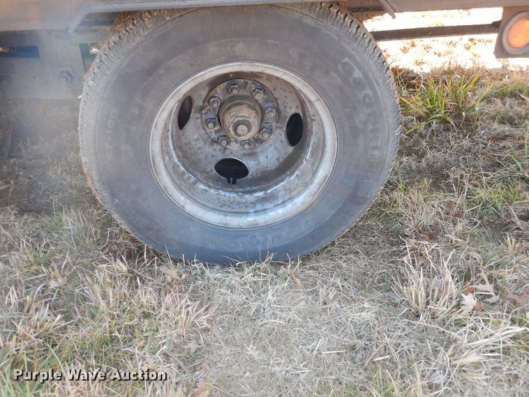 image for item DE4078 2016 Top Hat equipment trailer