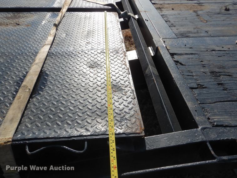 image for item DE4078 2016 Top Hat equipment trailer